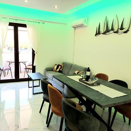 Apartman S Dvije Spavace Sobe ポレッチ エクステリア 写真