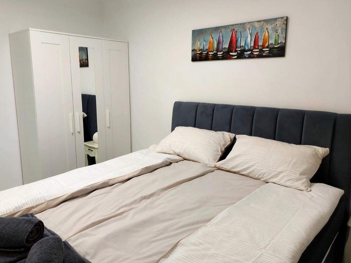 Apartman S Dvije Spavace Sobe ポレッチ エクステリア 写真