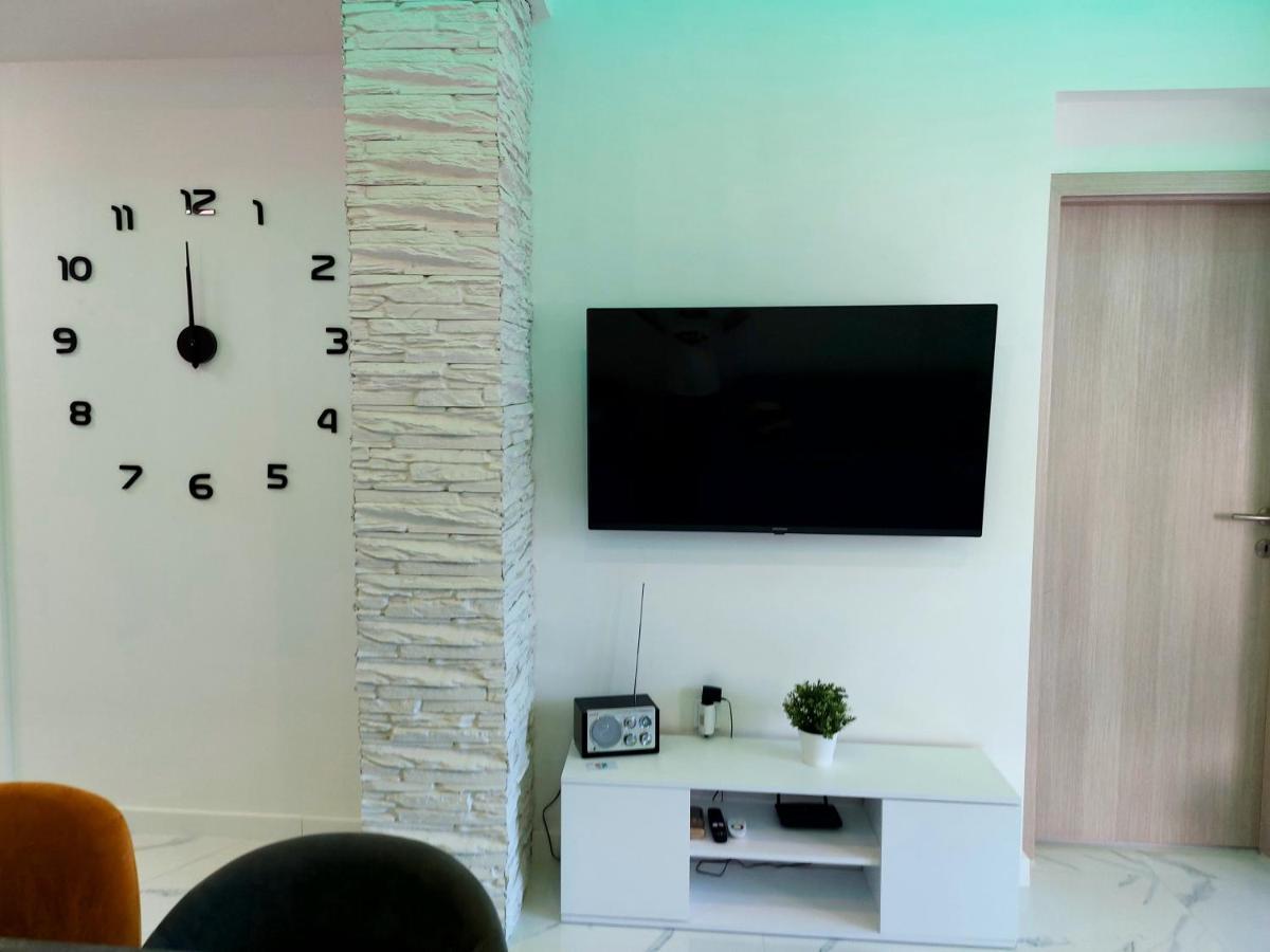 Apartman S Dvije Spavace Sobe ポレッチ エクステリア 写真